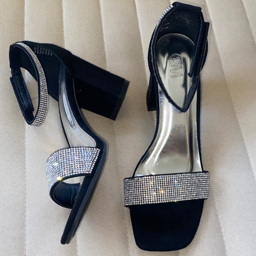 EUC C&M Black Open Toe Rhinestone Ankle Strap Heels 6.5 Formal Prom